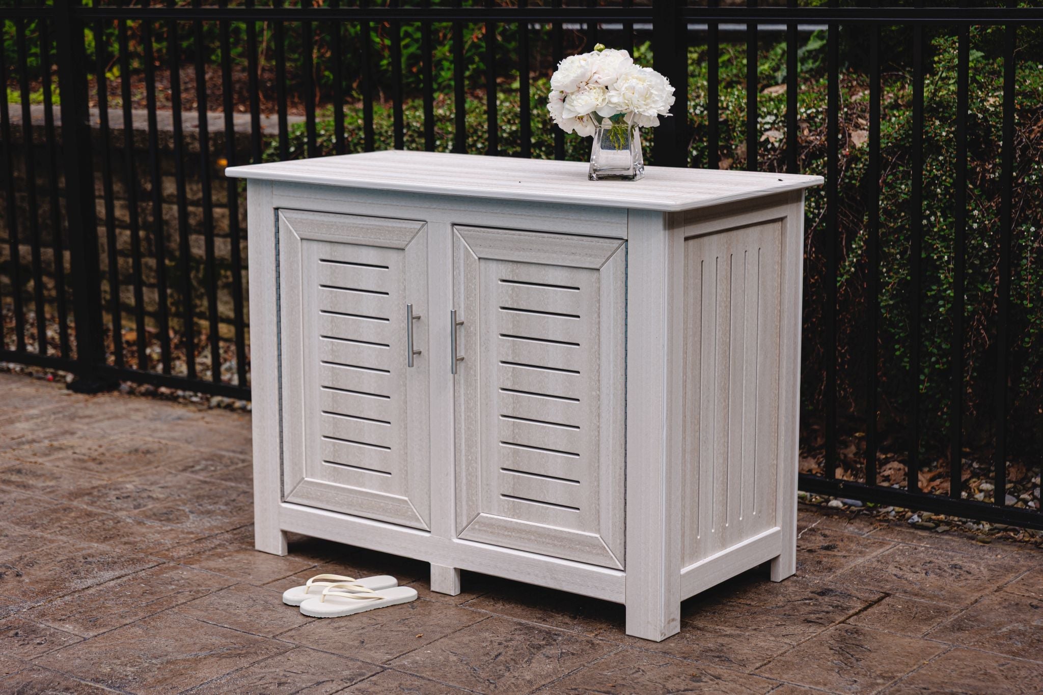 Outdoor Entertainment Center/Cabinets