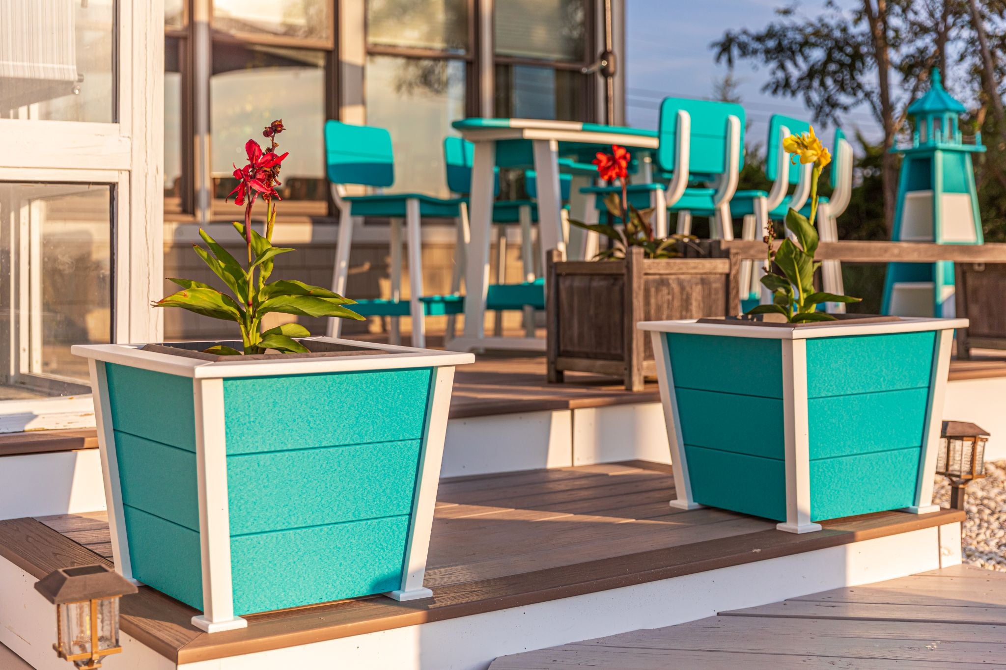 Amish made outdoor poly planters, premium quality furniture accessories designed for durability, weather resistance, and stylish outdoor décor