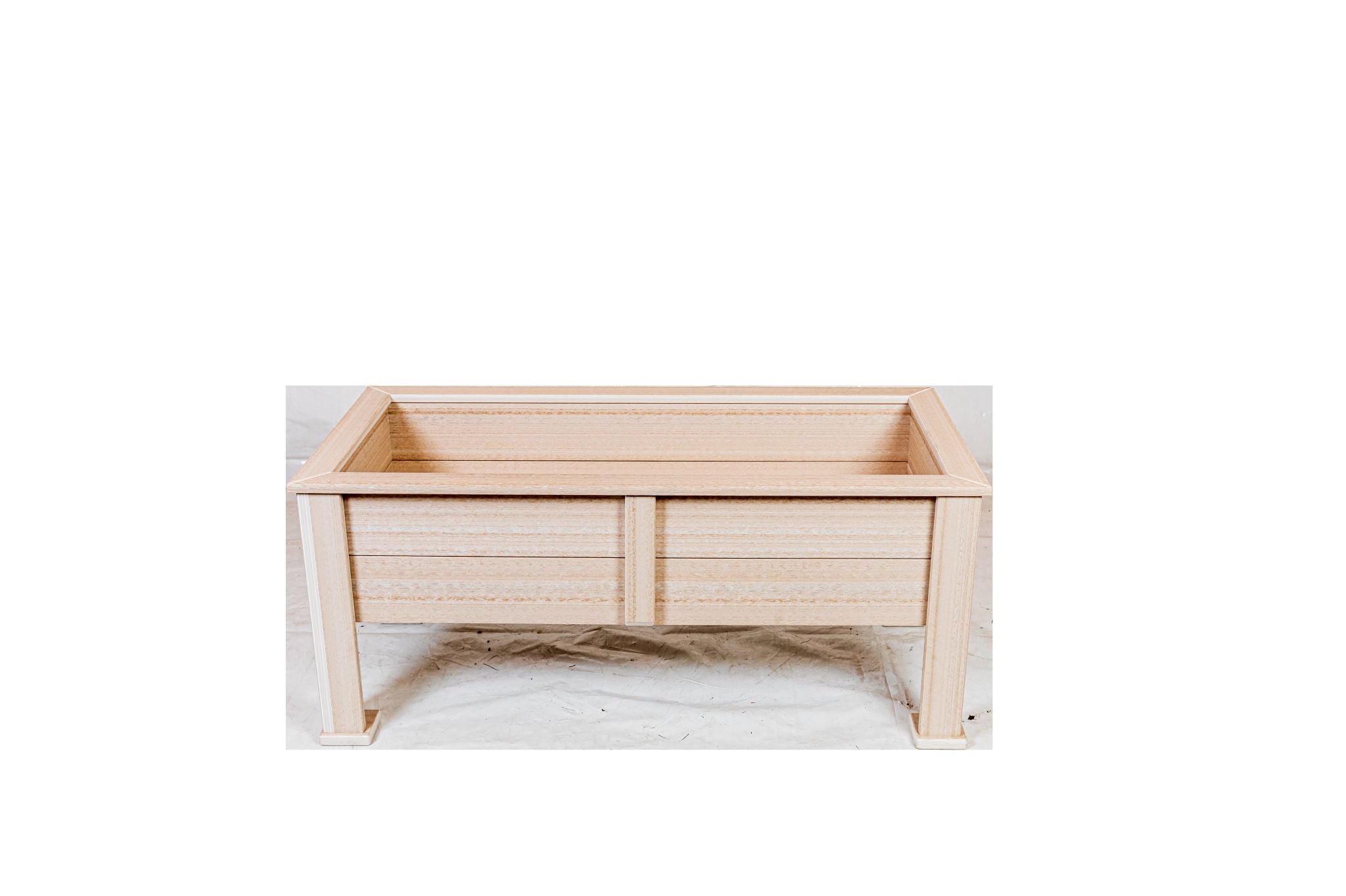 Amish made outdoor poly planters, premium quality furniture accessories designed for durability, weather resistance, and stylish outdoor décor
